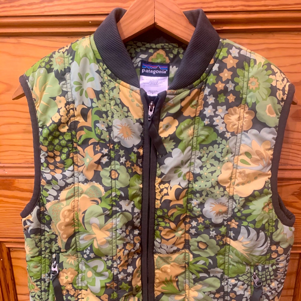 COPY - Patagonia floral puff vest